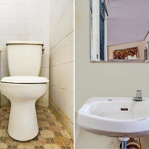 Kamar kembar standard